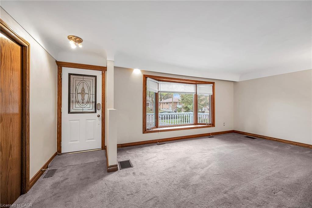 85 East 45Th Street, Hamilton, ON - Indoor Photo Showing Other Room