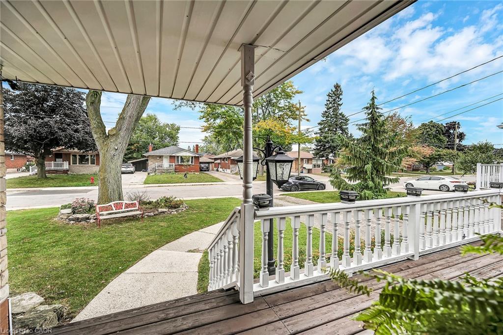 85 East 45Th Street, Hamilton, ON - Outdoor With Deck Patio Veranda