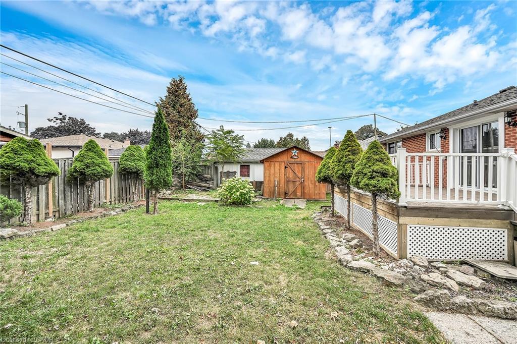 85 East 45Th Street, Hamilton, ON - Outdoor With Deck Patio Veranda