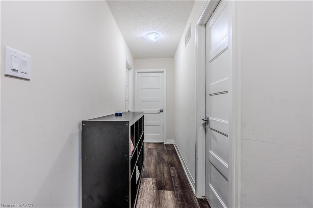 78 Jayla Lane, Smithville, ON - Indoor Photo Showing Other Room