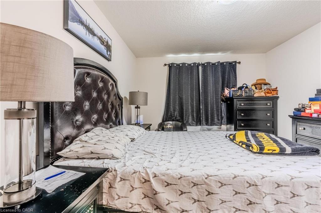 78 Jayla Lane, Smithville, ON - Indoor Photo Showing Bedroom