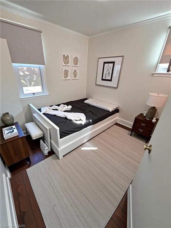 77 Blackfriars Street, London, ON - Indoor Photo Showing Bedroom