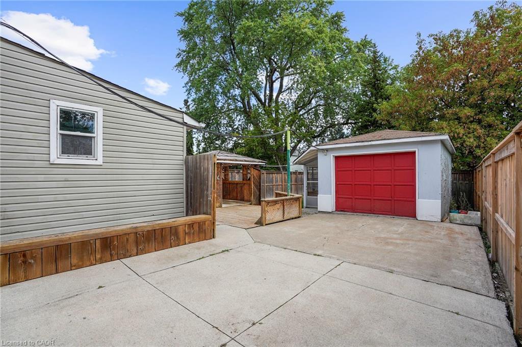 4586 Fifth Avenue, Niagara Falls, ON - Outdoor With Exterior