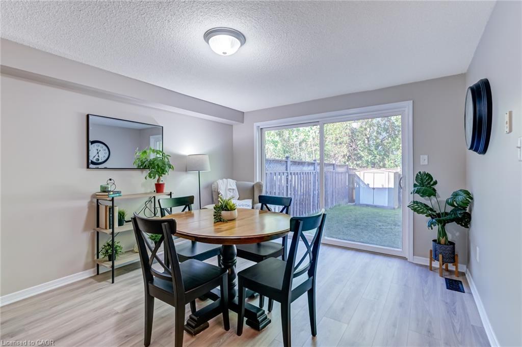 2071 Osbond Road, Innisfil, ON - Indoor Photo Showing Dining Room
