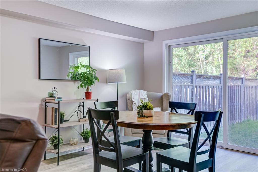 2071 Osbond Road, Innisfil, ON - Indoor Photo Showing Dining Room