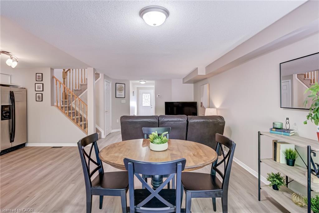 2071 Osbond Road, Innisfil, ON - Indoor Photo Showing Dining Room