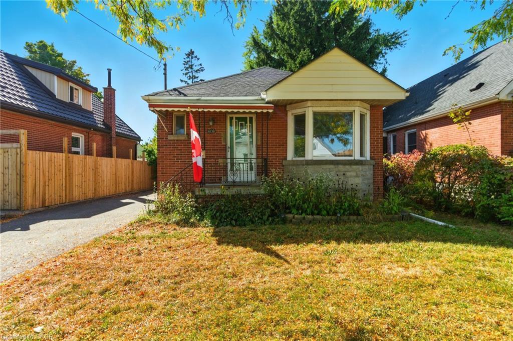 608 Fennell Avenue E, Hamilton, ON - Outdoor With Deck Patio Veranda