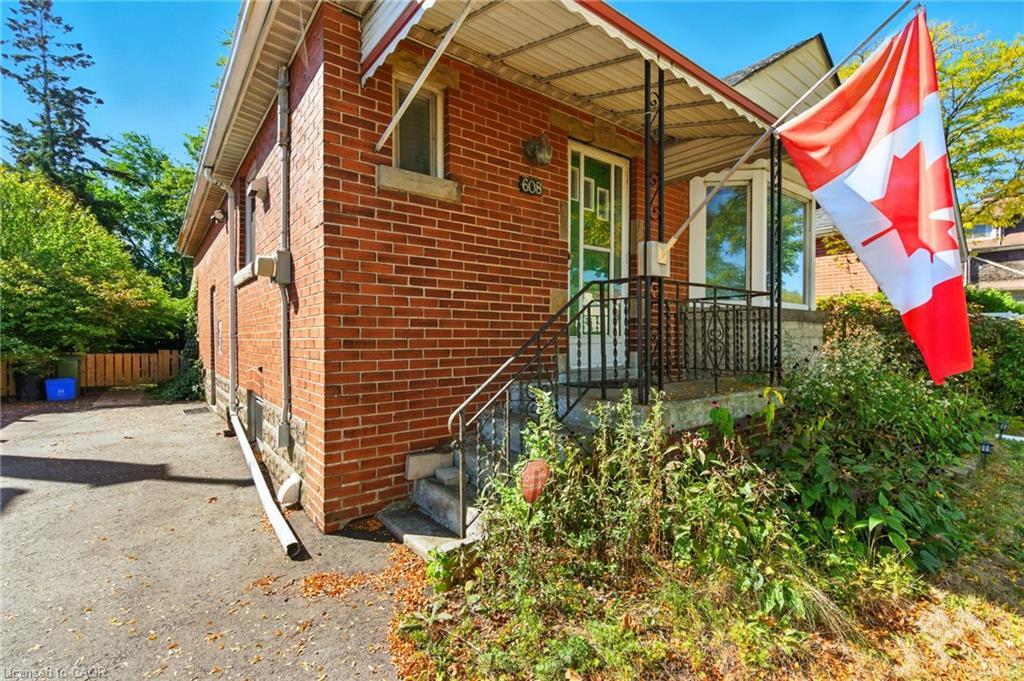 608 Fennell Avenue E, Hamilton, ON - Outdoor With Deck Patio Veranda