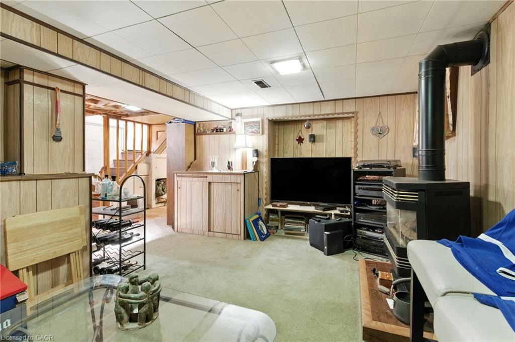 608 Fennell Avenue E, Hamilton, ON - Indoor