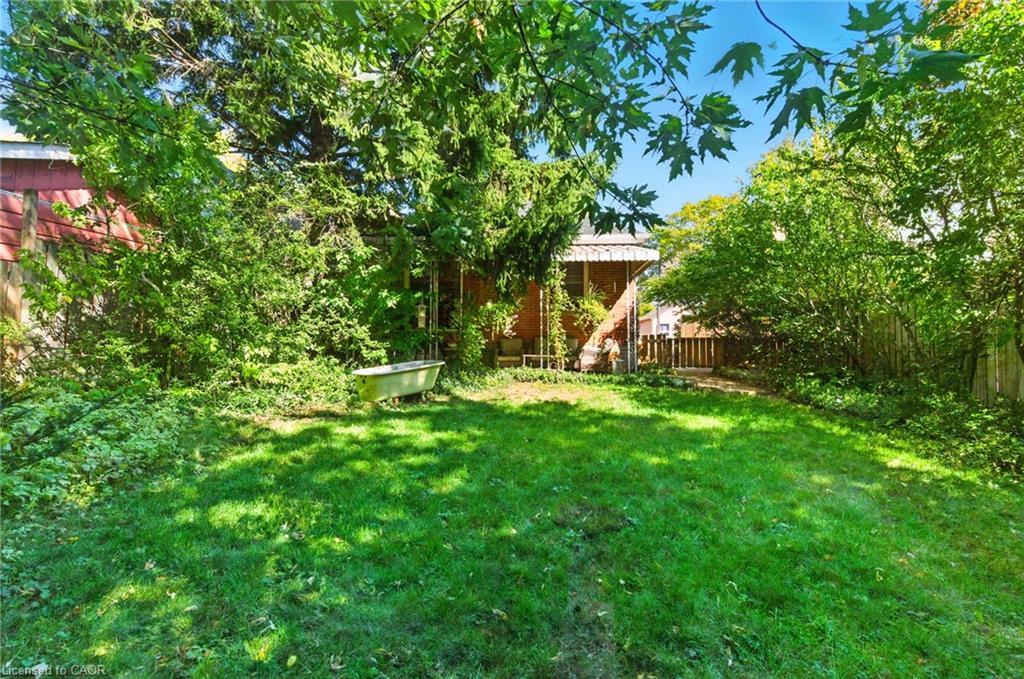 608 Fennell Avenue E, Hamilton, ON - Outdoor