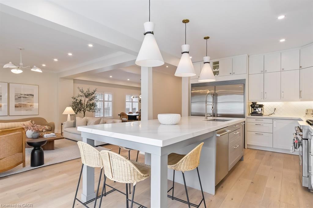 2301 Baronwood Drive, Oakville, ON - Indoor