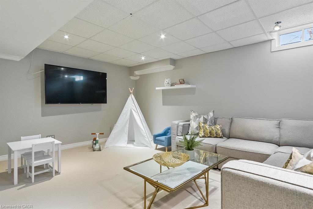 2301 Baronwood Drive, Oakville, ON - Indoor