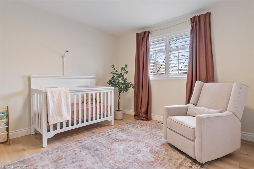 2301 Baronwood Drive, Oakville, ON - Indoor Photo Showing Bedroom
