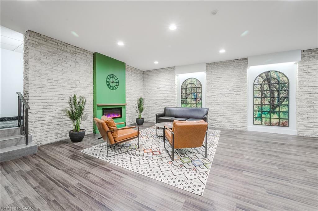 405-89 Westwood Road, Guelph, ON - Indoor