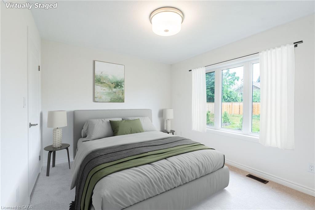 20-620 Colborne Street W, Brantford, ON - Indoor Photo Showing Bedroom