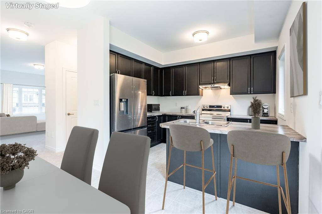 20-620 Colborne Street W, Brantford, ON - Indoor Photo Showing Kitchen With Upgraded Kitchen