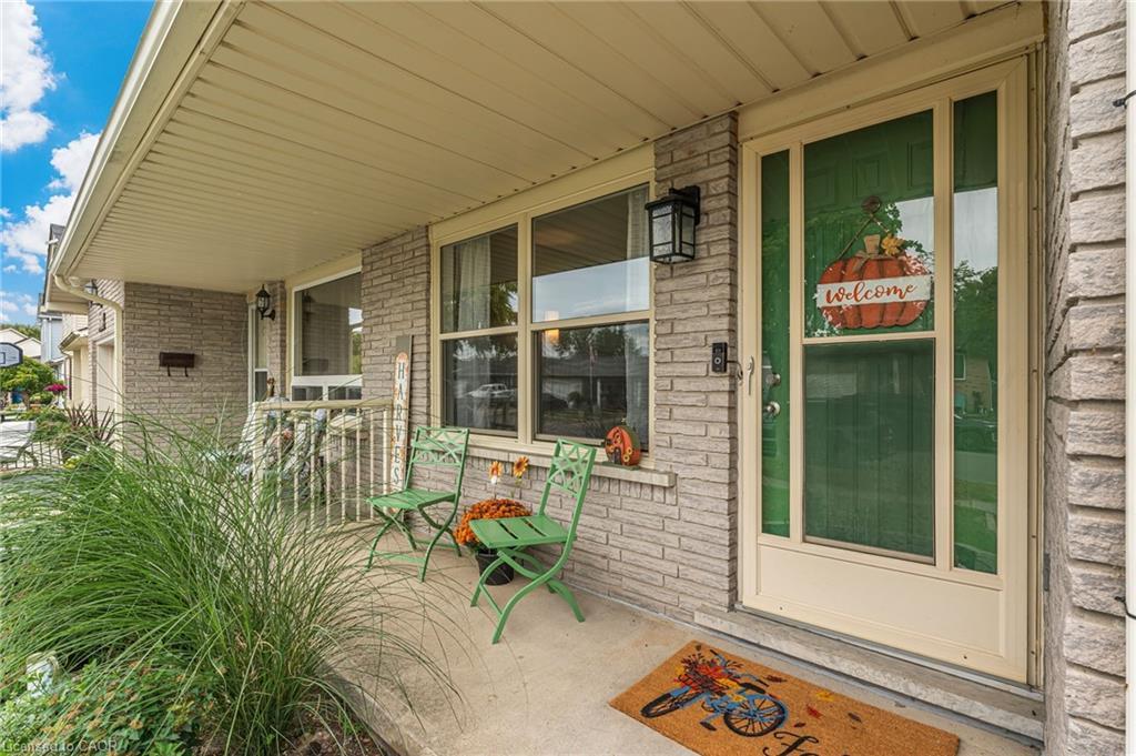 5880 Crimson Drive, Niagara Falls, ON - Outdoor With Deck Patio Veranda