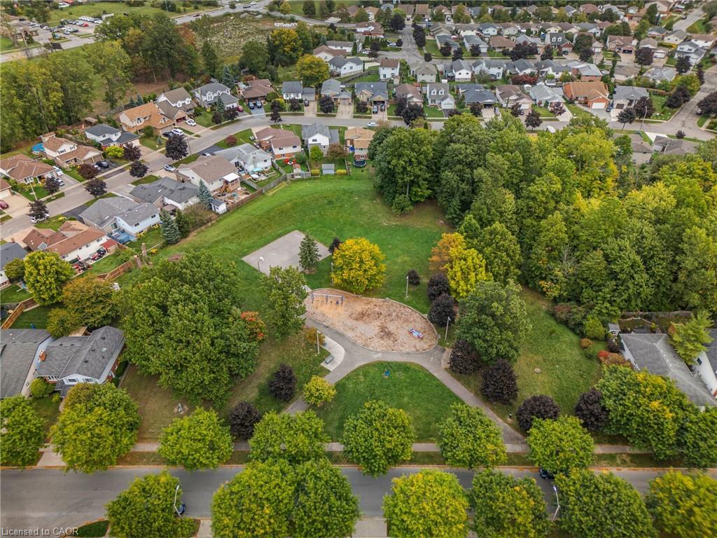 5880 Crimson Drive, Niagara Falls, ON - Outdoor With View