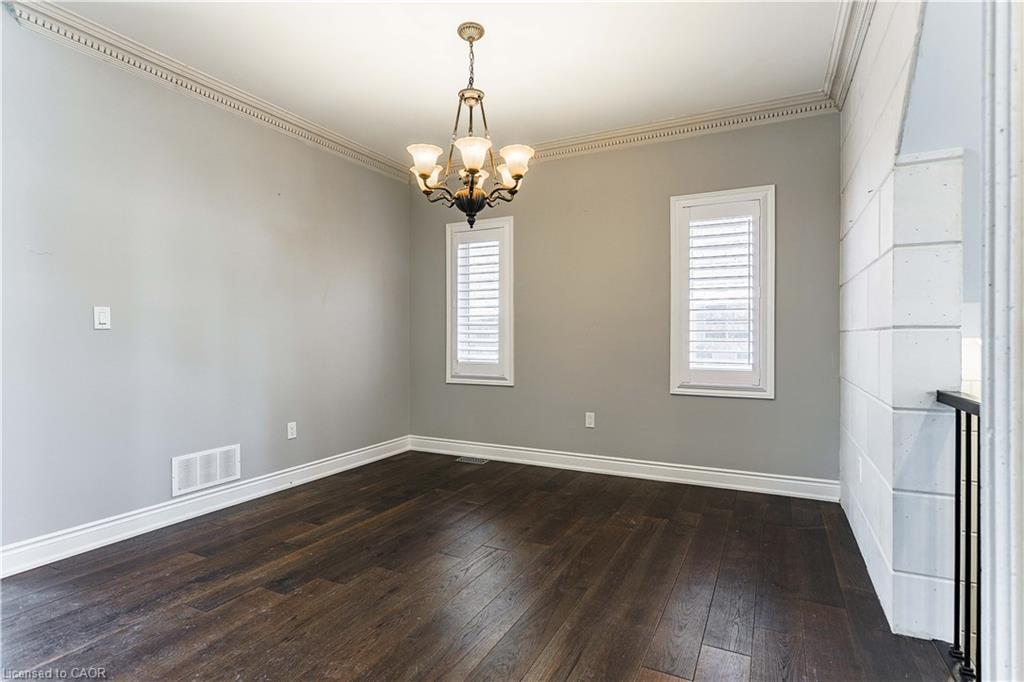 8 Cesar Place, Ancaster, ON - Indoor Photo Showing Other Room