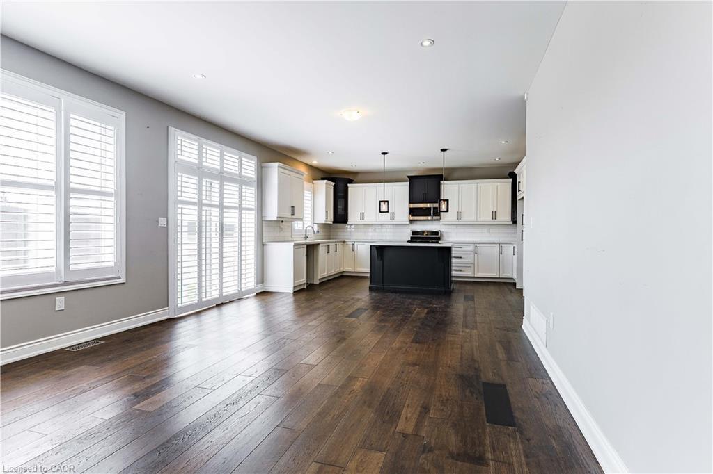 8 Cesar Place, Ancaster, ON - Indoor