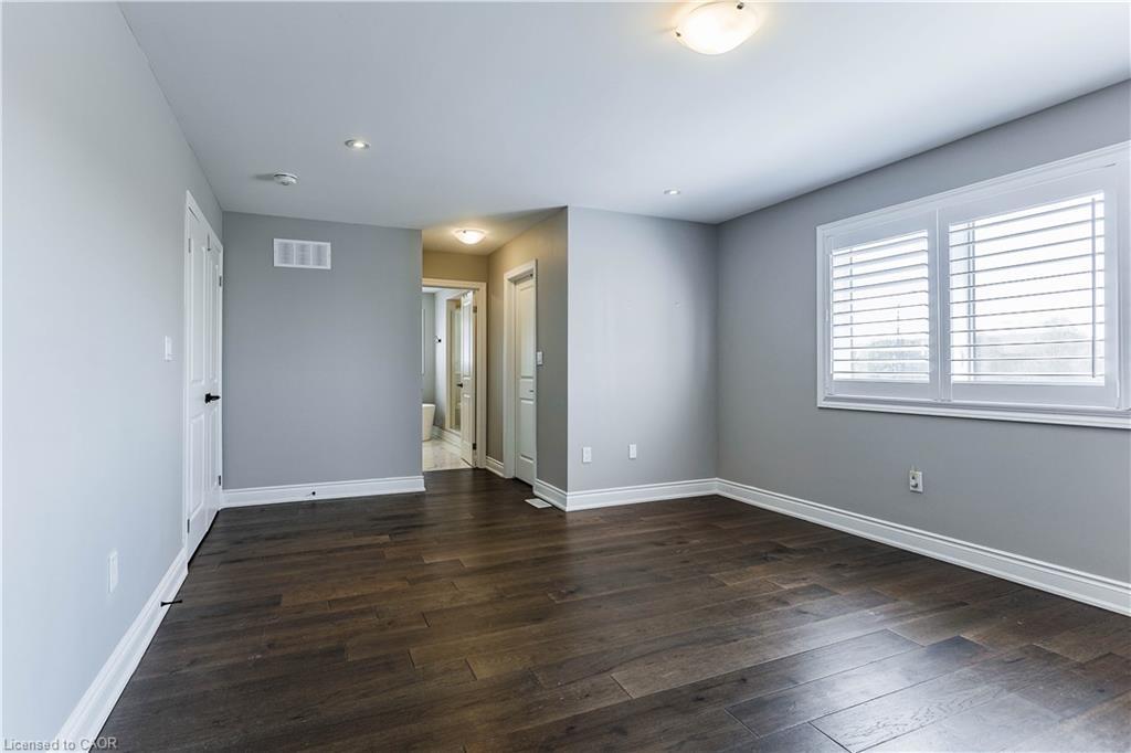 8 Cesar Place, Ancaster, ON - Indoor Photo Showing Other Room