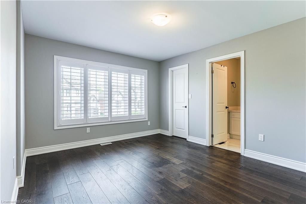 8 Cesar Place, Ancaster, ON - Indoor Photo Showing Other Room