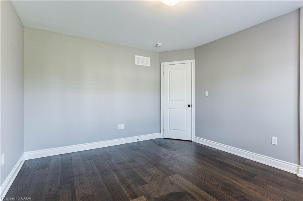 8 Cesar Place, Ancaster, ON - Indoor Photo Showing Other Room