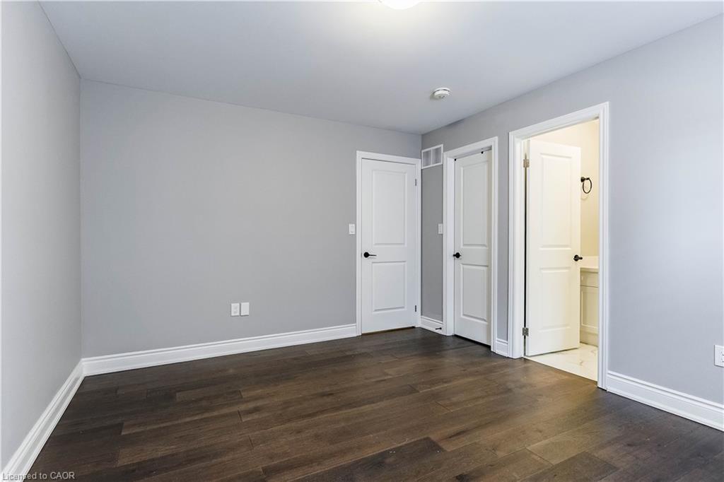 8 Cesar Place, Ancaster, ON - Indoor Photo Showing Other Room