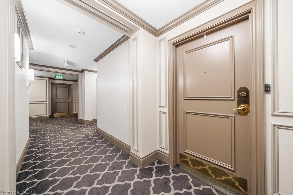 1101-442 Maple Avenue, Burlington, ON - Indoor Photo Showing Other Room