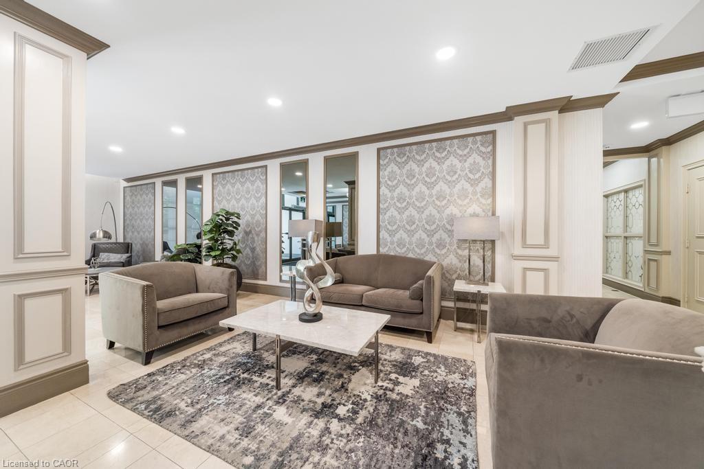 1101-442 Maple Avenue, Burlington, ON - Indoor