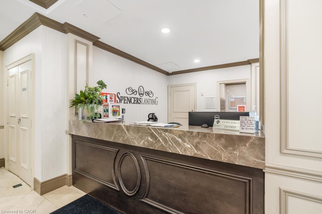 1101-442 Maple Avenue, Burlington, ON - Indoor Photo Showing Other Room