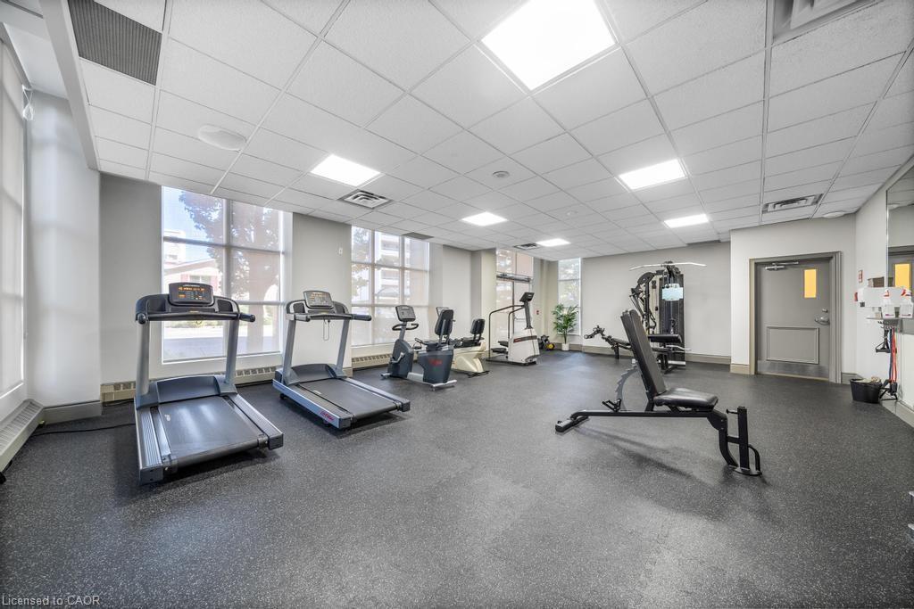1101-442 Maple Avenue, Burlington, ON - Indoor Photo Showing Gym Room