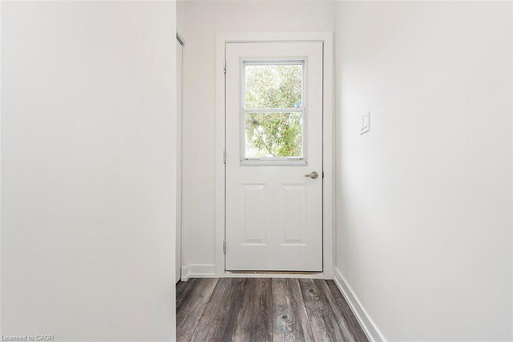 76 Woodman Drive N, Hamilton, ON - Indoor Photo Showing Other Room