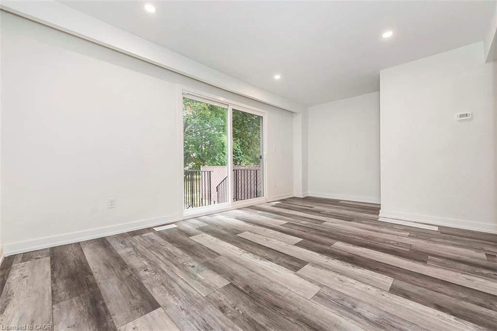 76 Woodman Drive N, Hamilton, ON - Indoor Photo Showing Other Room