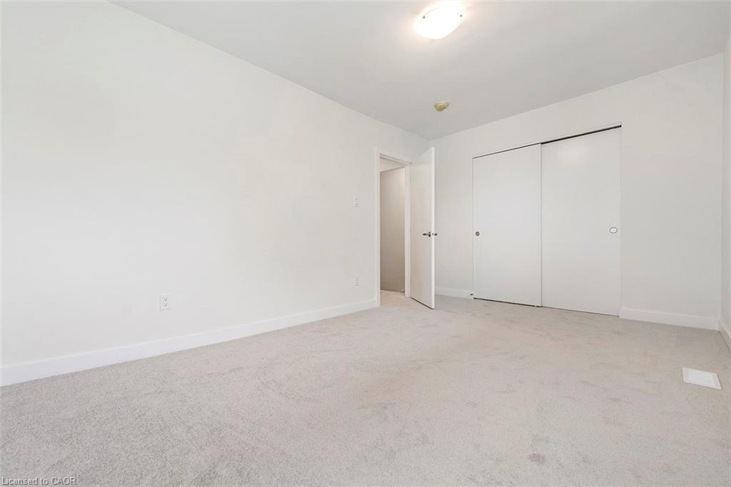 76 Woodman Drive N, Hamilton, ON - Indoor Photo Showing Other Room