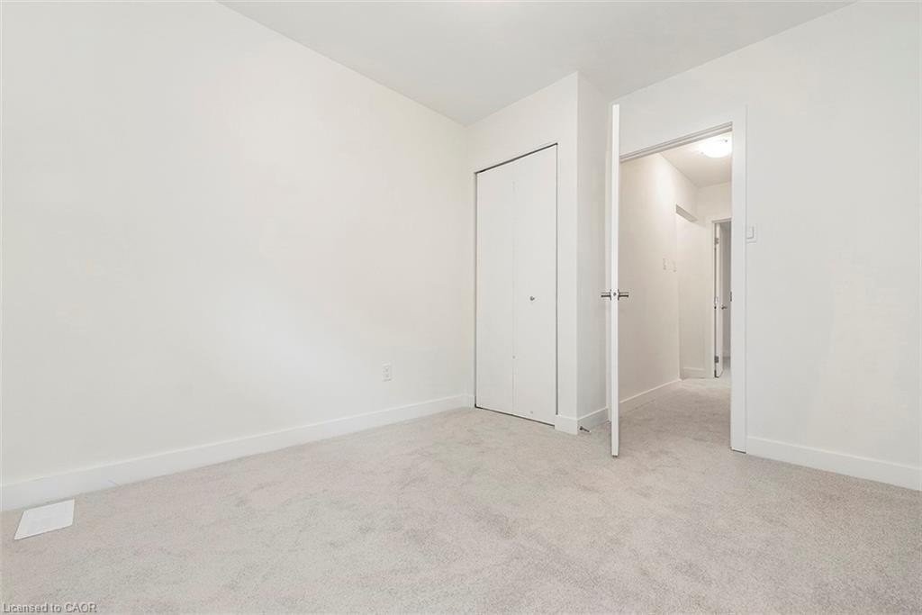 76 Woodman Drive N, Hamilton, ON - Indoor Photo Showing Other Room