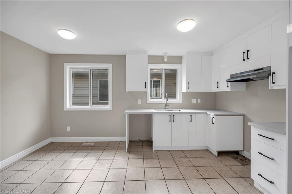 83 Marion Street, Mount Hope, ON - Indoor Photo Showing Kitchen