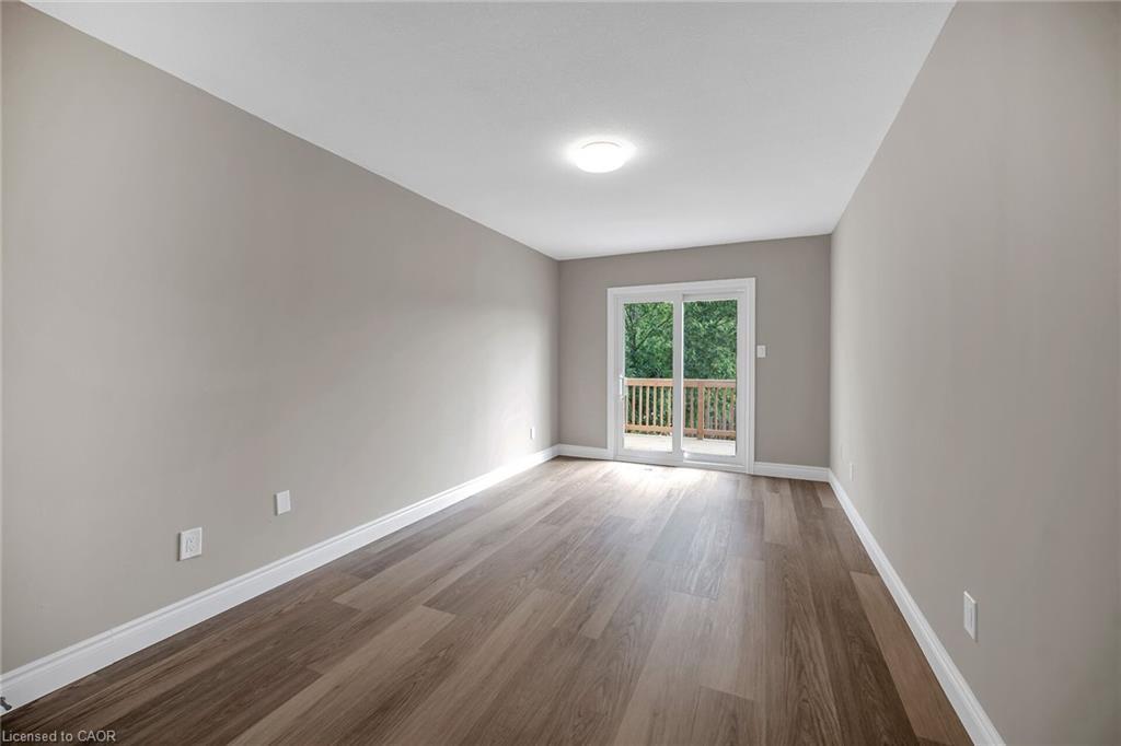 83 Marion Street, Mount Hope, ON - Indoor Photo Showing Other Room