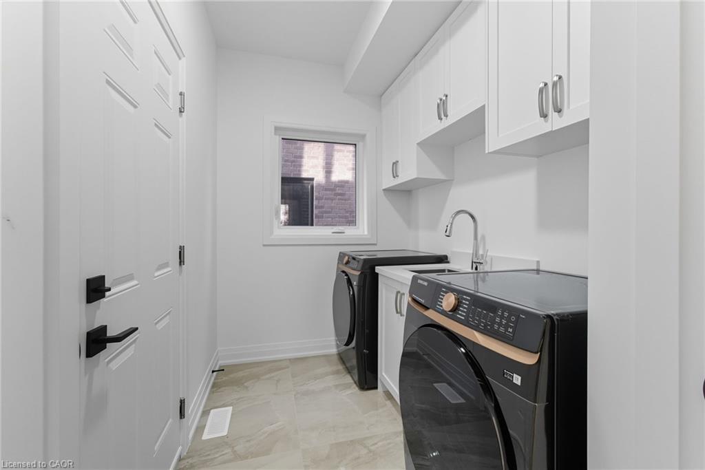 161 Pike Creek Drive, Cayuga, ON - Indoor Photo Showing Laundry Room