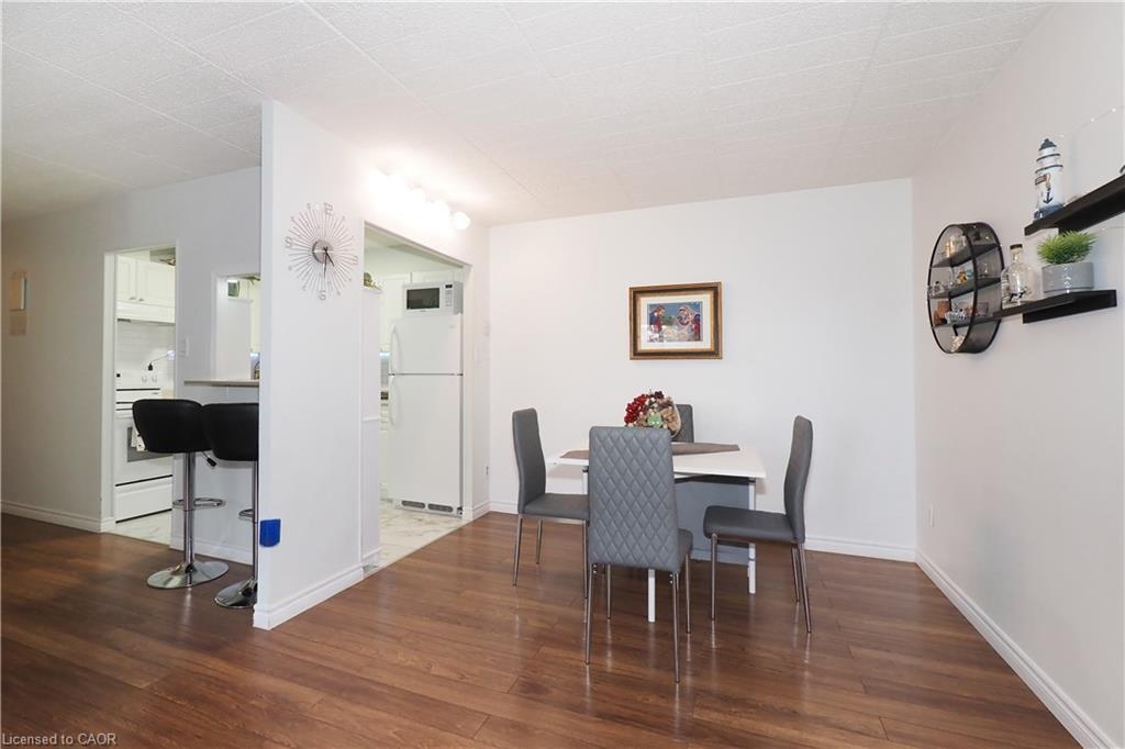206-6 Walton Avenue, Kitchener, ON - Indoor Photo Showing Dining Room