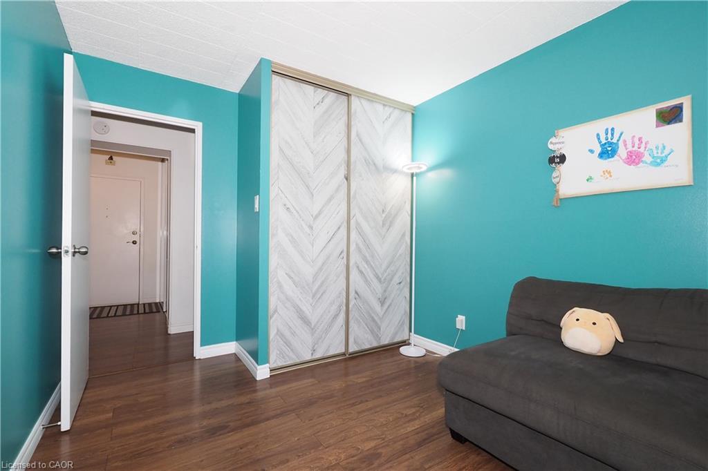 206-6 Walton Avenue, Kitchener, ON - Indoor