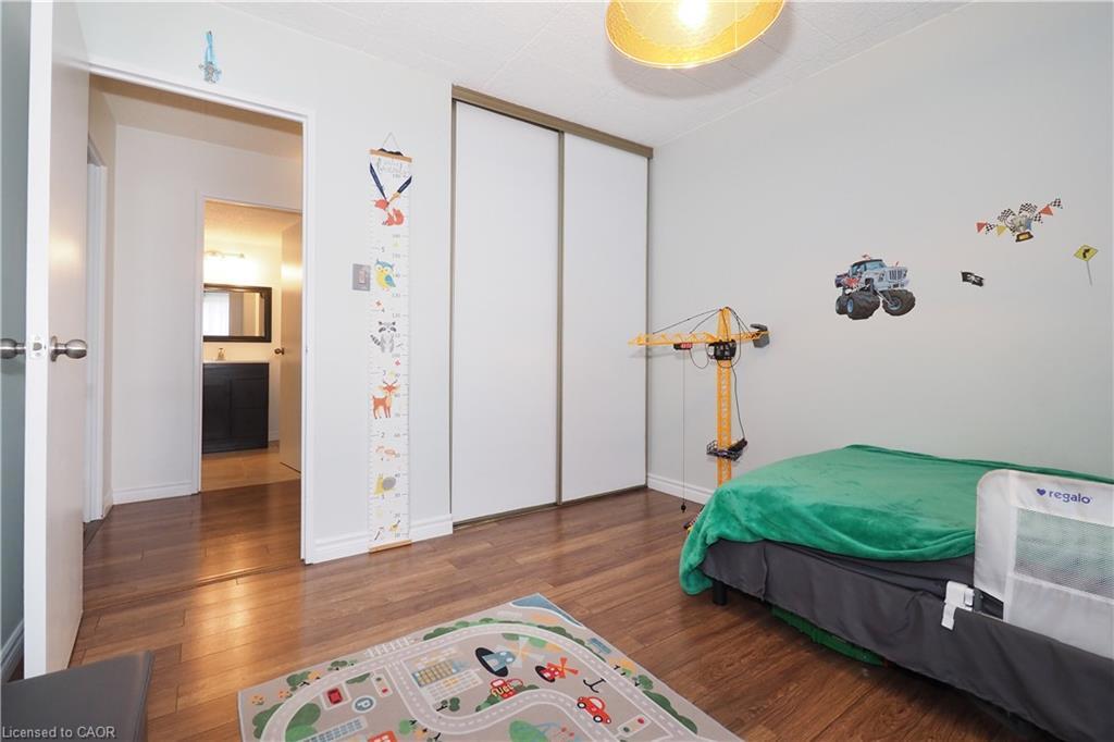 206-6 Walton Avenue, Kitchener, ON - Indoor Photo Showing Bedroom