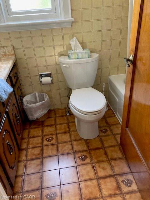 59 Dunkirk Drive, Hamilton, ON - Indoor Photo Showing Bathroom