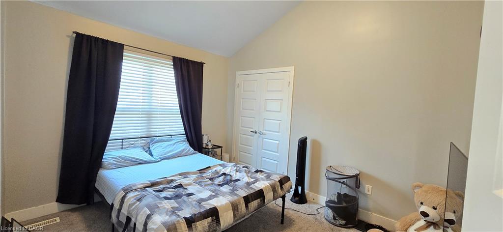261 Cairn Street, London, ON - Indoor Photo Showing Bedroom
