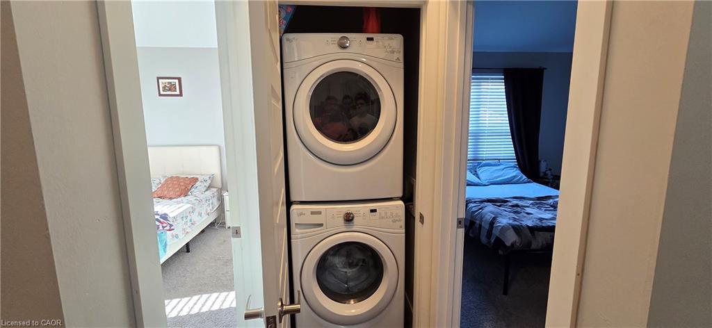 261 Cairn Street, London, ON - Indoor Photo Showing Laundry Room