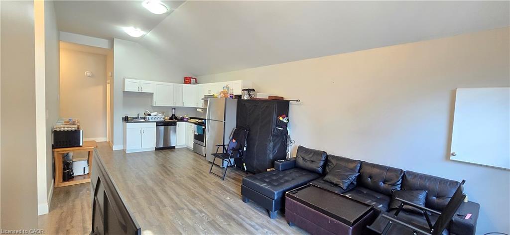 261 Cairn Street, London, ON - Indoor