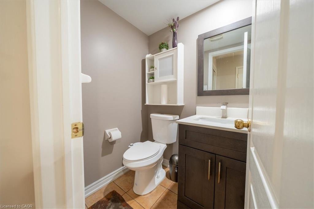 326 Albright Road, Brampton, ON - Indoor Photo Showing Bathroom