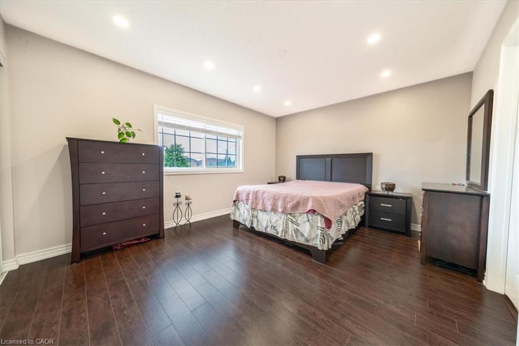 326 Albright Road, Brampton, ON - Indoor Photo Showing Bedroom