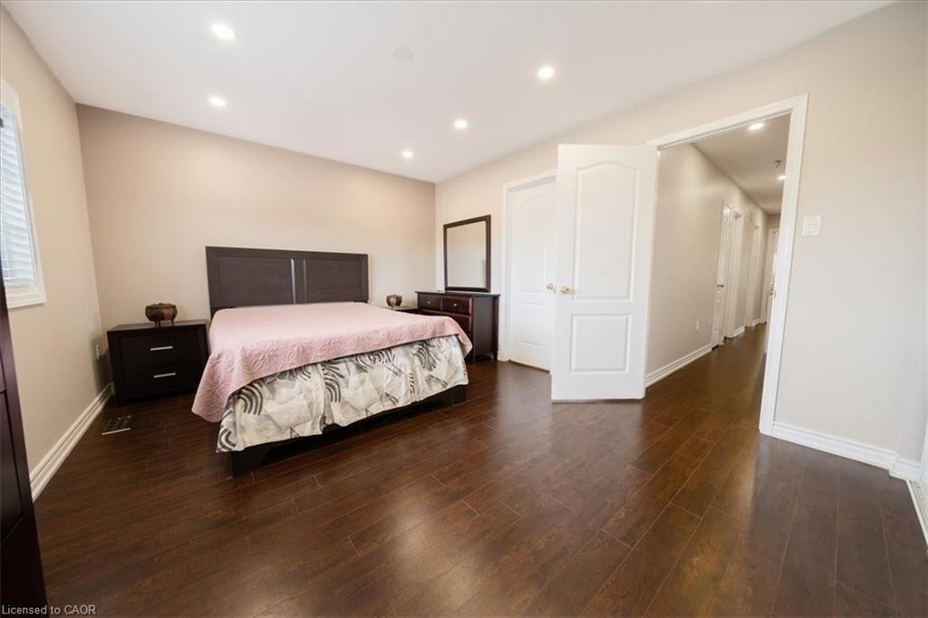 326 Albright Road, Brampton, ON - Indoor Photo Showing Bedroom