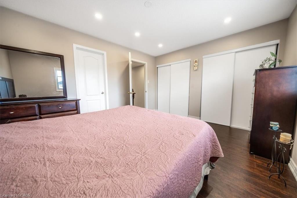 326 Albright Road, Brampton, ON - Indoor Photo Showing Bedroom